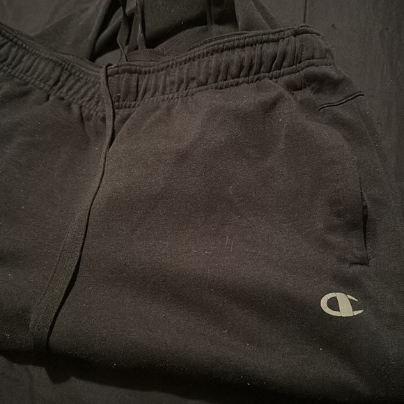 Champion jogger - Picture 2 of 3